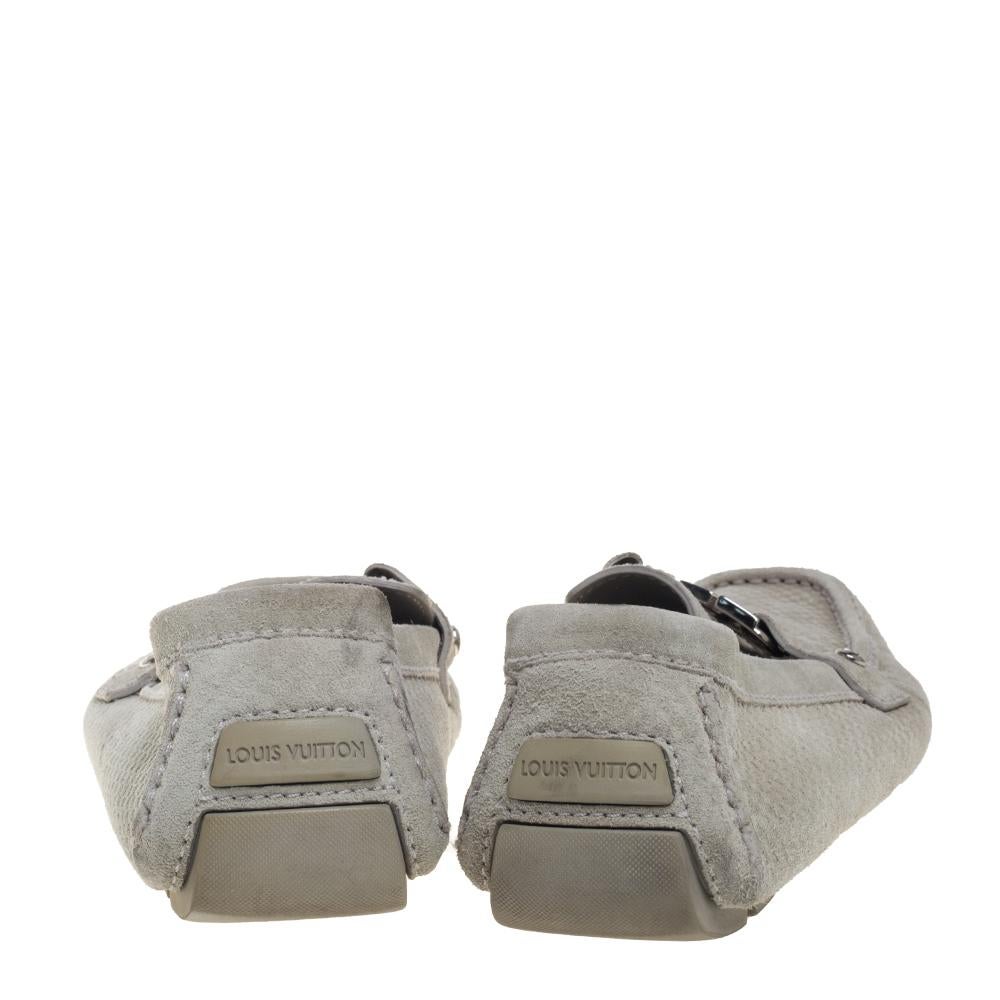 Louis Vuitton Grey Suede Damier Ebene Check Monte Crarlo Loafers Size 42 In Fair Condition In Dubai, Al Qouz 2