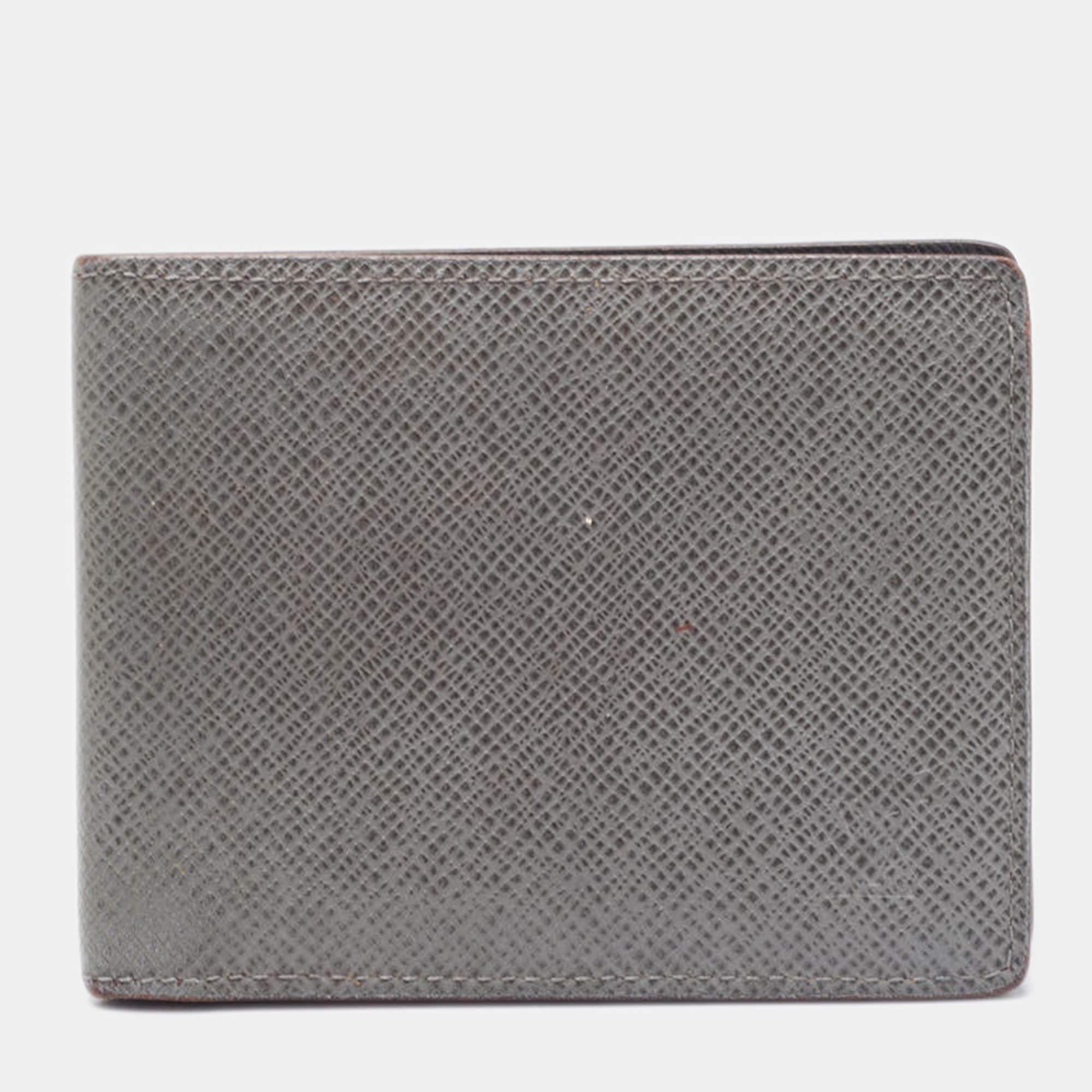 Gray Louis Vuitton Grey Taiga Leather Bifold Wallet