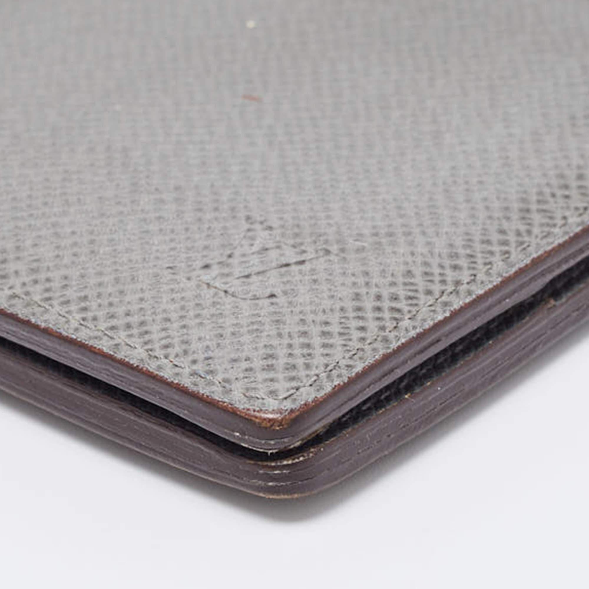 Louis Vuitton Grey Taiga Leather Bifold Wallet 2