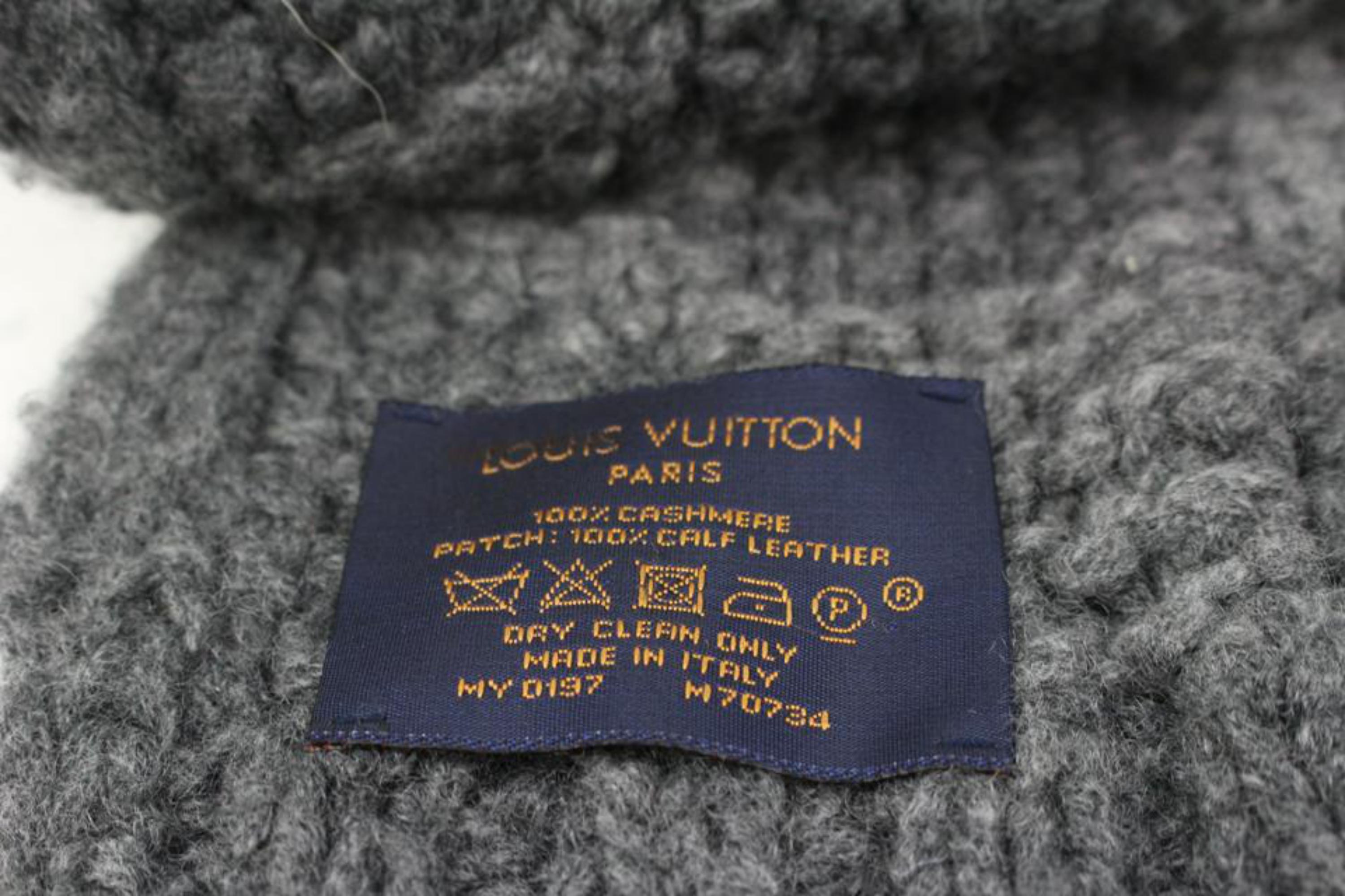 Louis Vuitton Grey x Blue Cable Knit Cashmere Damier Helsinki Scarf 47lv22s
Date Code/Serial Number: MY0197 M70734
Made In: Italy
Measurements: Length:  89