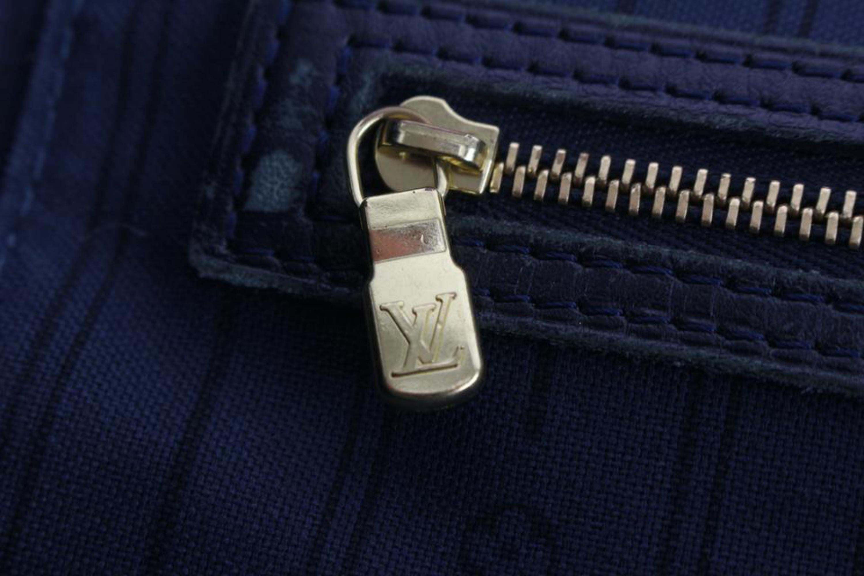 Louis Vuitton Grey x Navy Monogram Idylle Mini Lin Neverfull MM Tote Bag 15LV110 In Fair Condition For Sale In Dix hills, NY