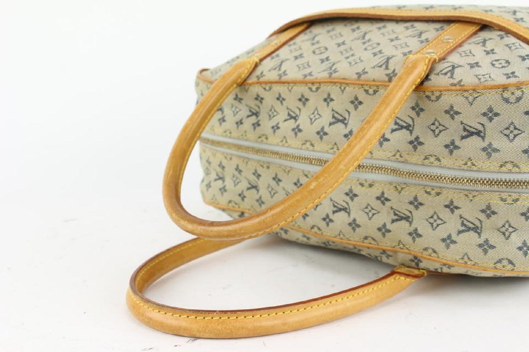 Louis Vuitton Grey x Navy Monogram Mini Lin Marie Boston Bag 917lv6 In Good Condition For Sale In Dix hills, NY