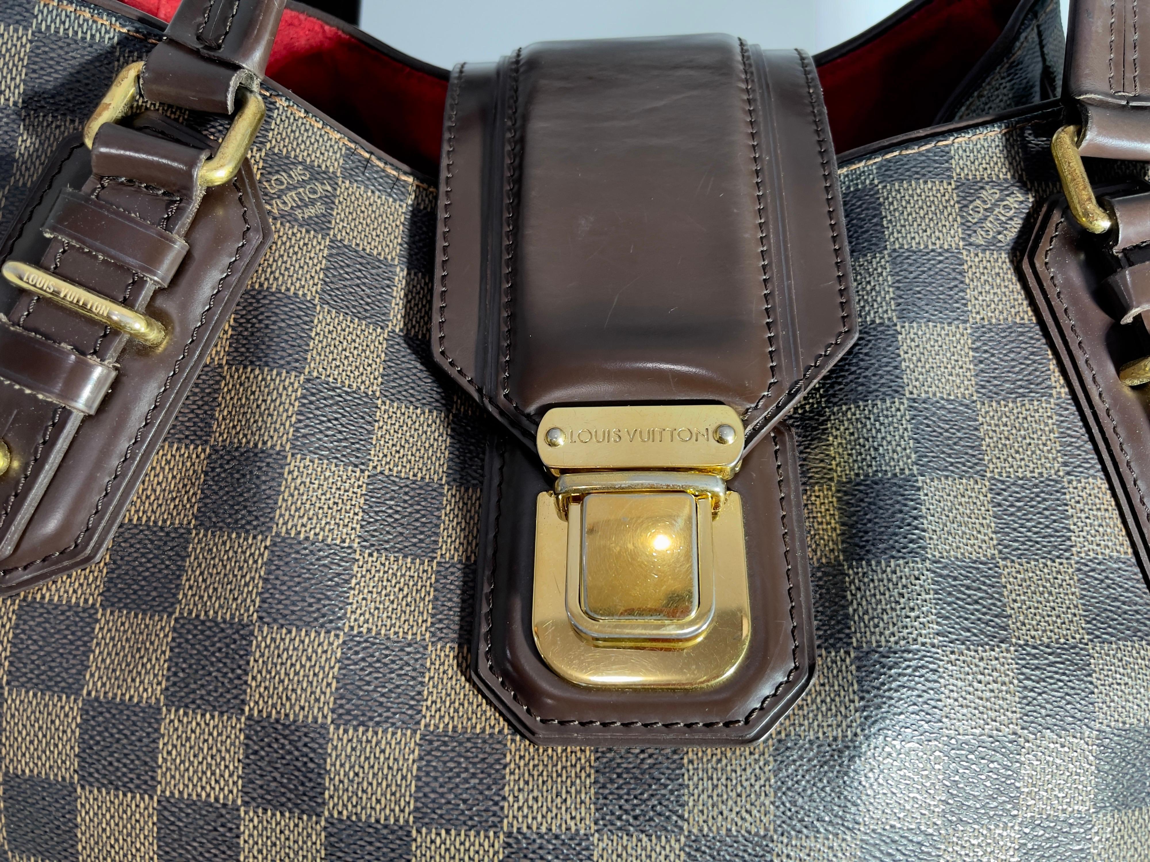 This is an authentic, pre-owned LOUIS VUITTON Don't miss out on your opportunity to own this hard-to-find Louis Vuitton Monogram Canvas Griet Bag. It features an ultra-spacious interior with three separate compartments including a secured middle zip