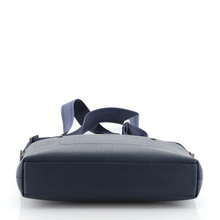 Louis Vuitton Blue Taiga Leather Grigori PM Messenger Bag Louis Vuitton |  The Luxury Closet