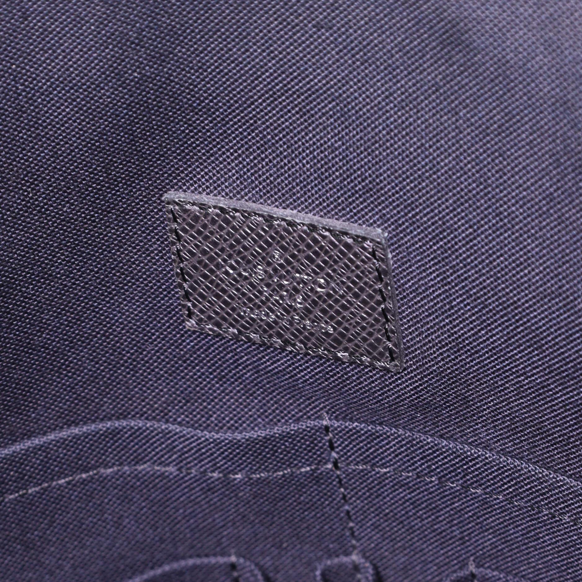 Louis Vuitton Grigori Tote Taiga Leather 1