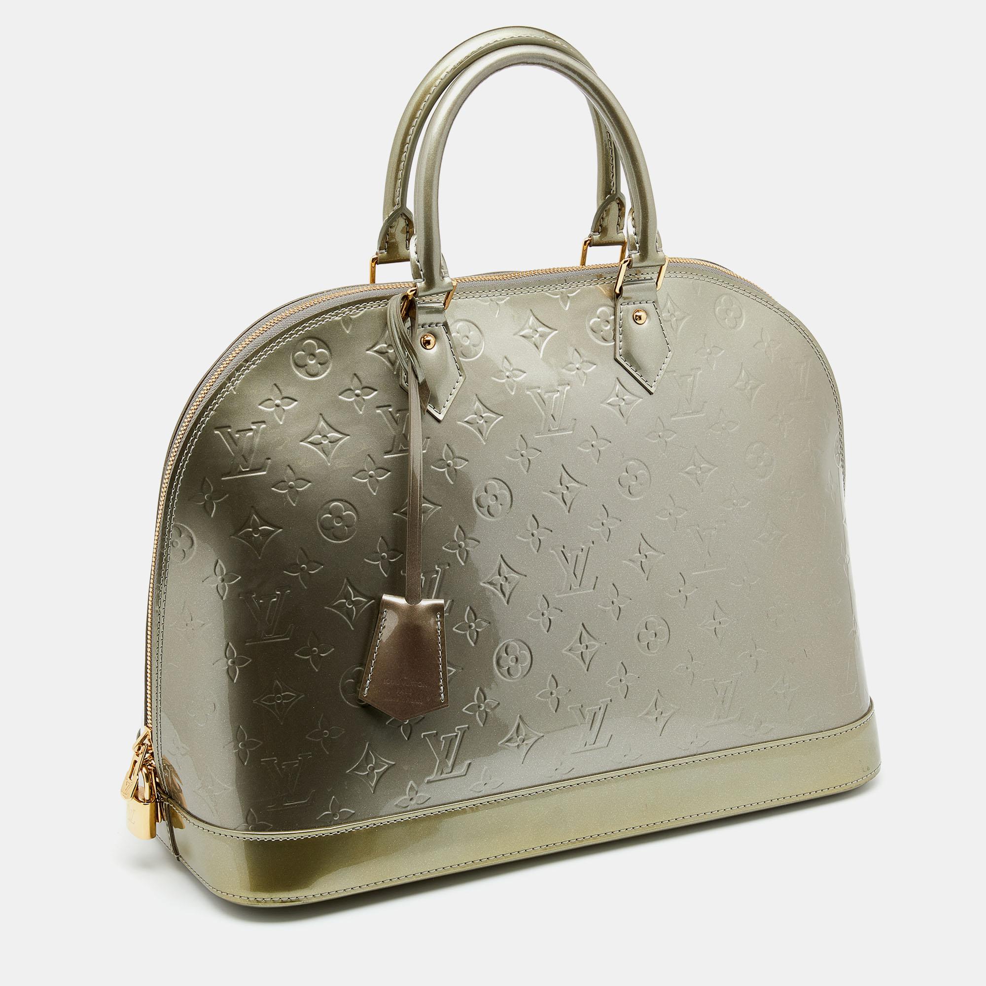 Louis Vuitton Gris Art Deco Monogram Vernis Alma GM Bag In Good Condition In Dubai, Al Qouz 2