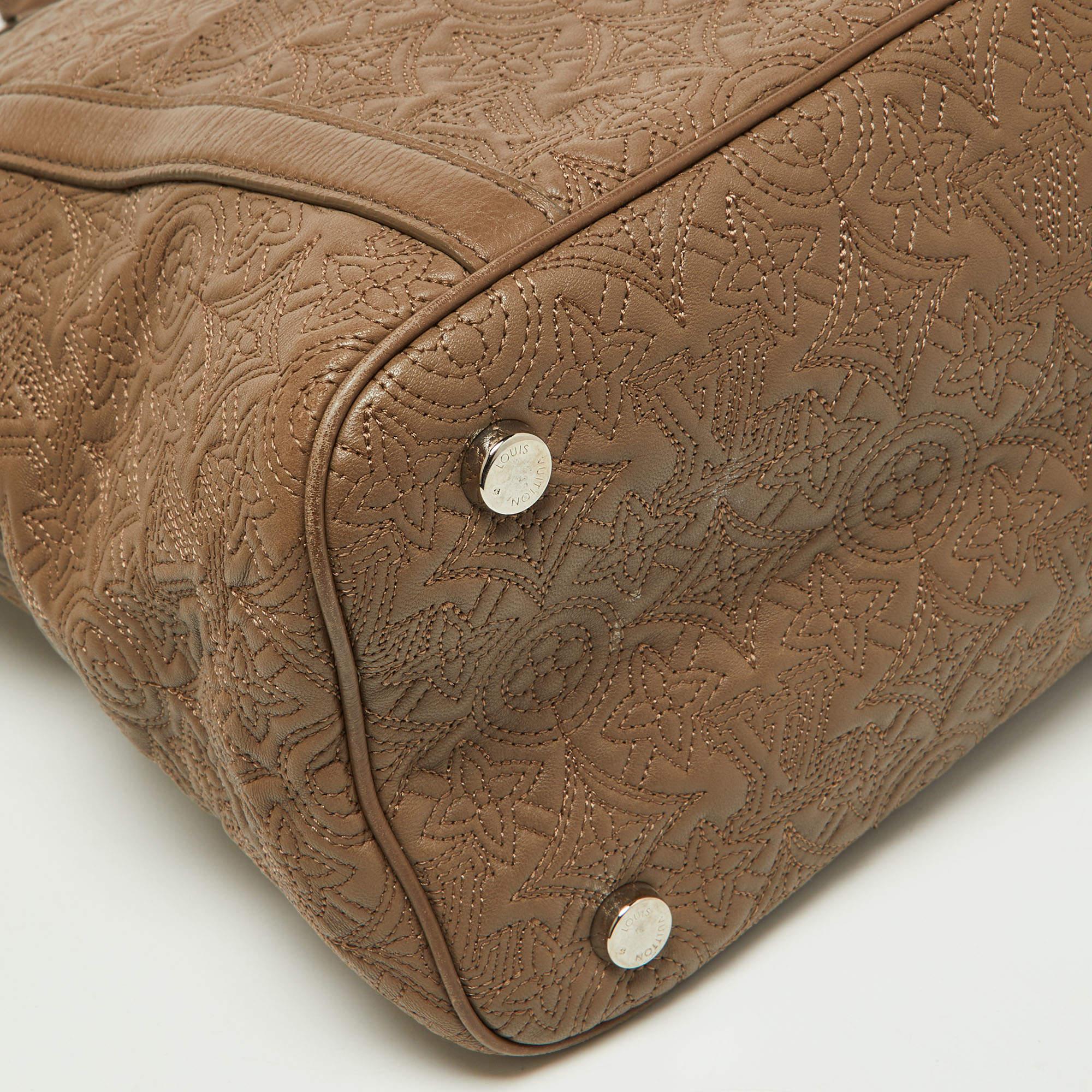 Louis Vuitton Gris Pearl Monogram Antheia Leather Ixia MM Bag For Sale 1