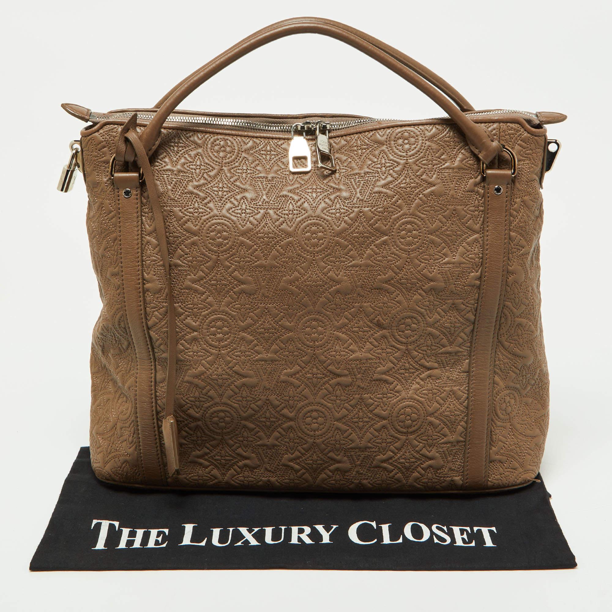 Louis Vuitton Gris Pearl Monogram Antheia Leather Ixia MM Bag For Sale 5