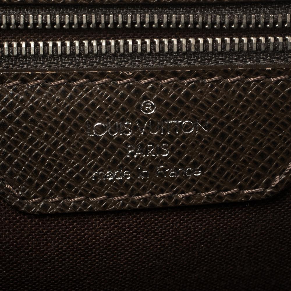 Louis Vuitton Grizzli Taiga Leather Alexei Messenger Bag 2