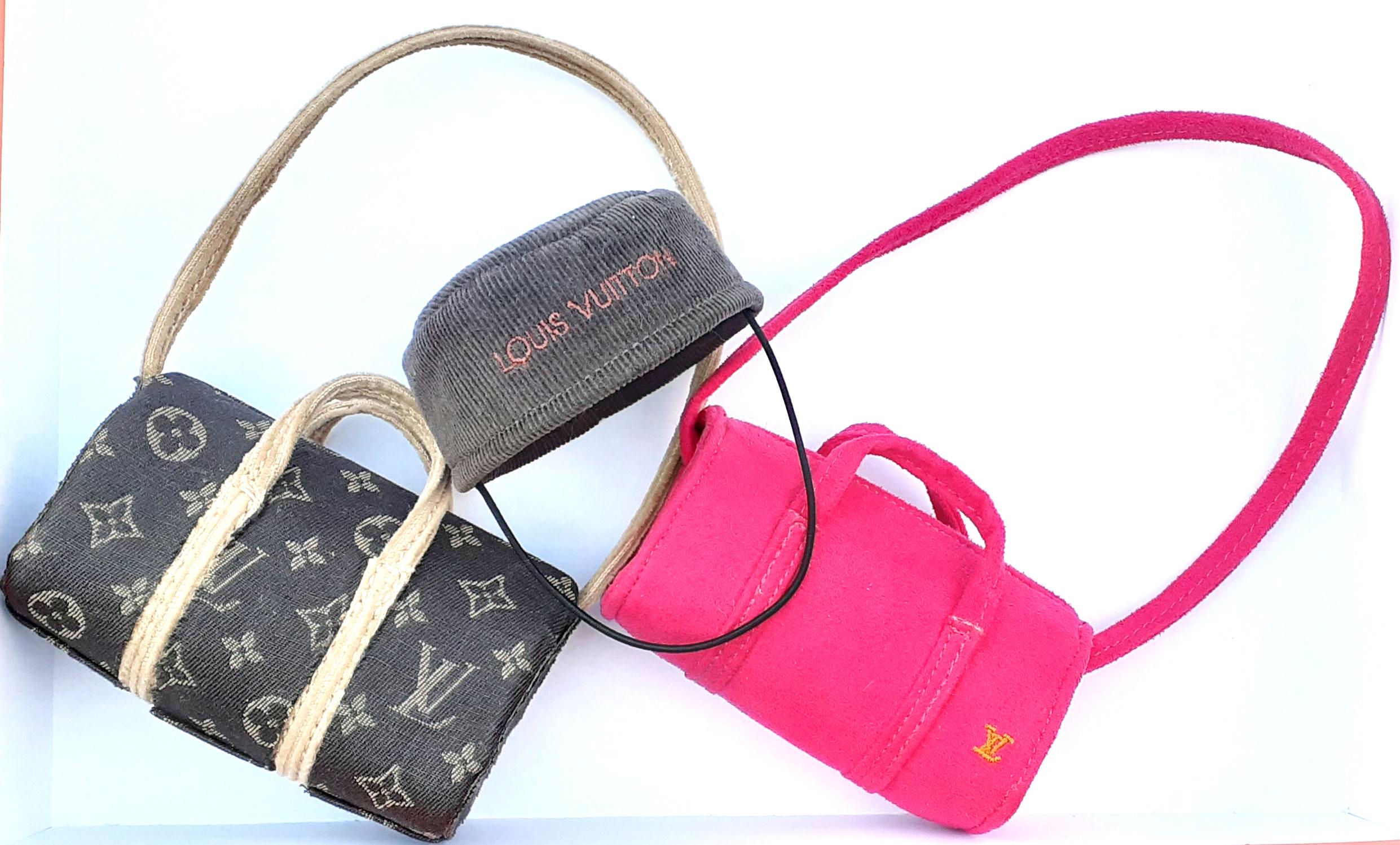  Louis Vuitton Groom Bellboy Doll VIP mit 2 Keepall Taschen SELTEN  im Angebot 8