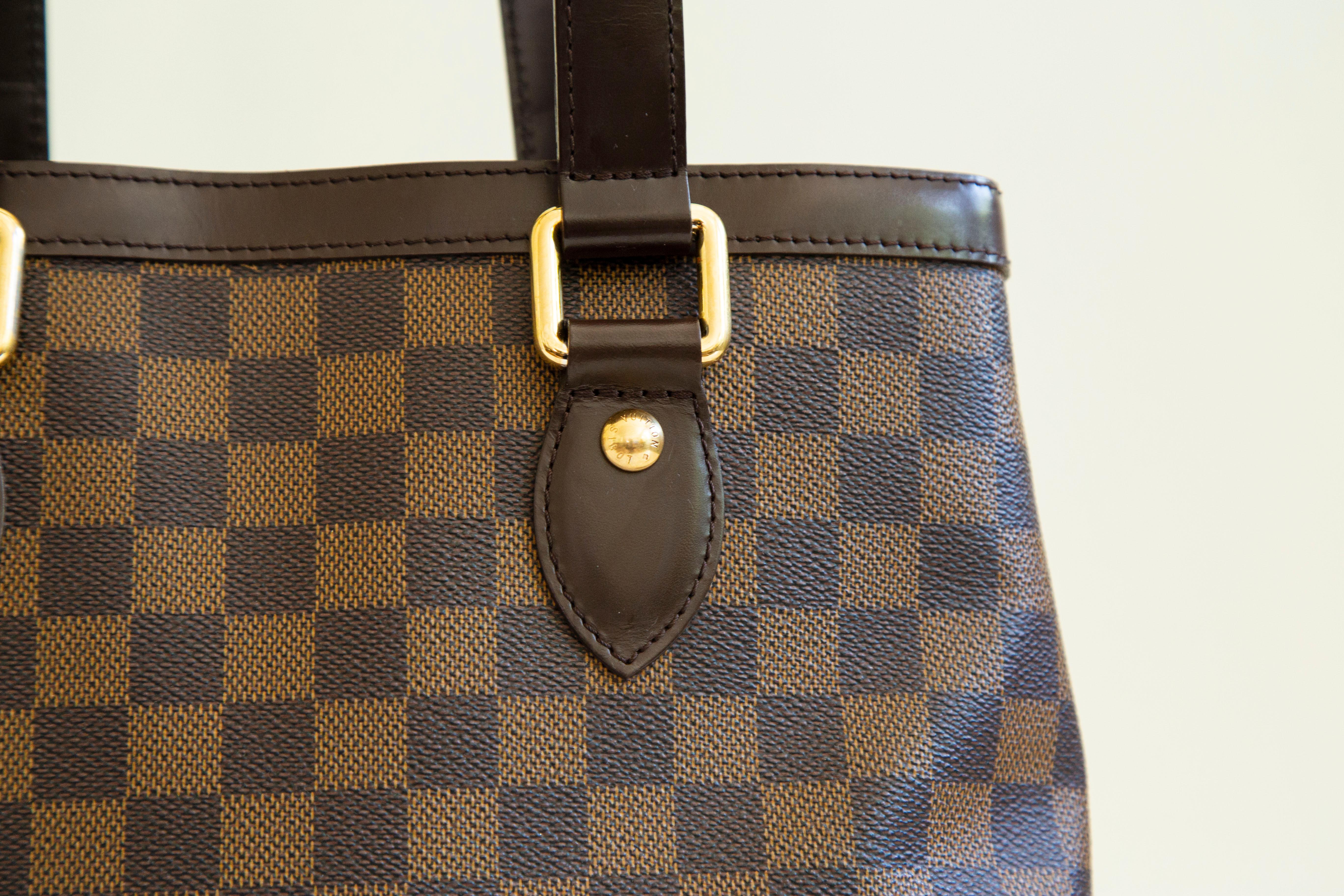 Louis Vuitton Hampstead PM Ebene Damier in Coated Canvas In Good Condition In Arnhem, NL