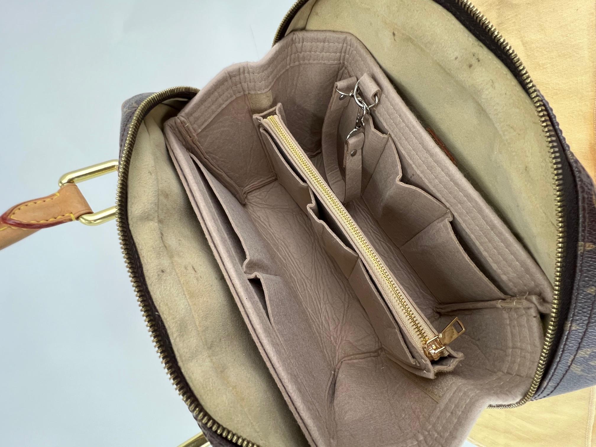 Women's Louis Vuitton Hand Bag Manhattan GM Monogram Canvas Shoulder Added Insert  For Sale
