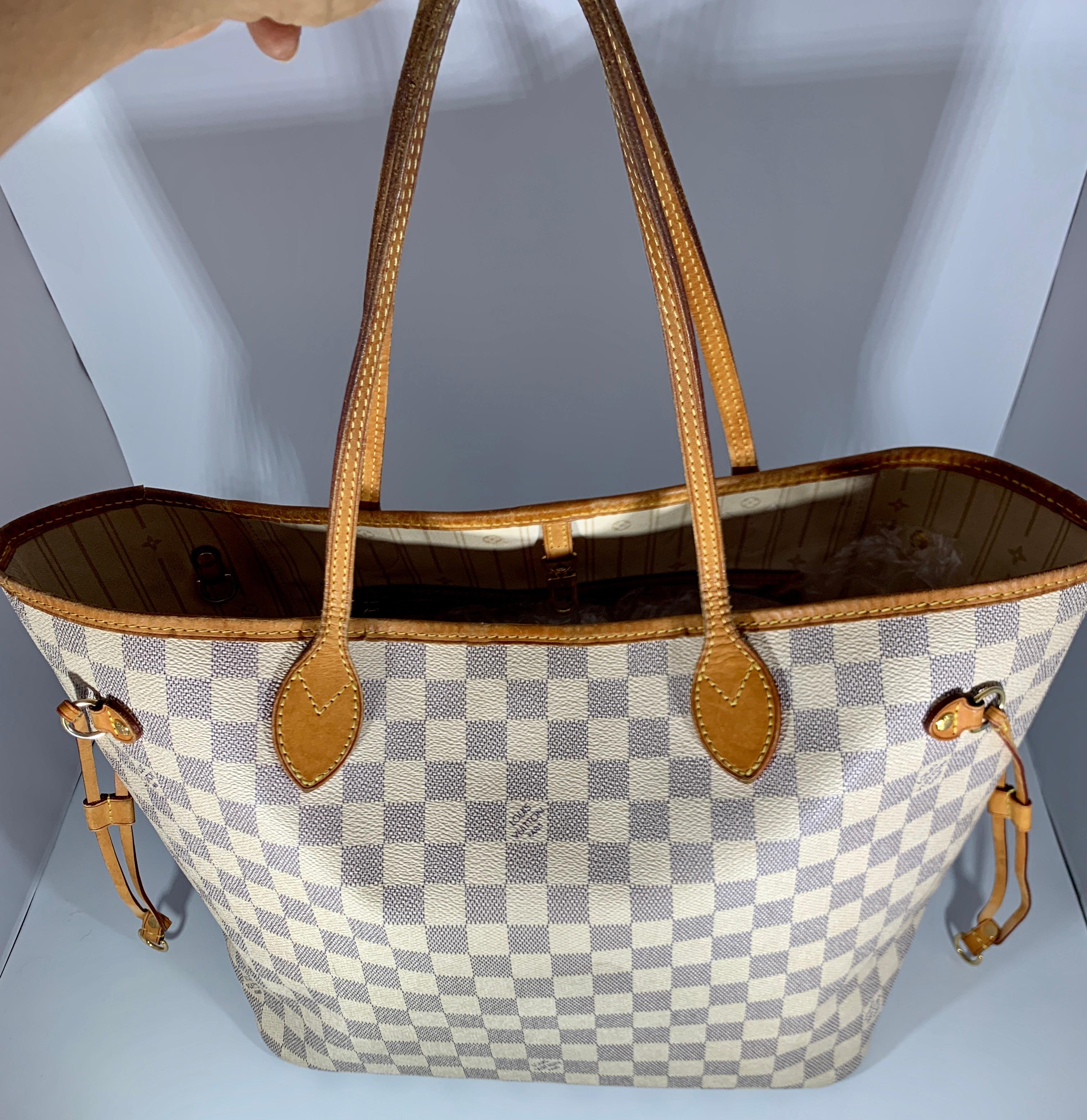Louis Vuitton Handtasche Neverfull MM Tote Bag - Weiß  Azur SA 2151, Damier Azur  im Zustand „Gut“ in New York, NY