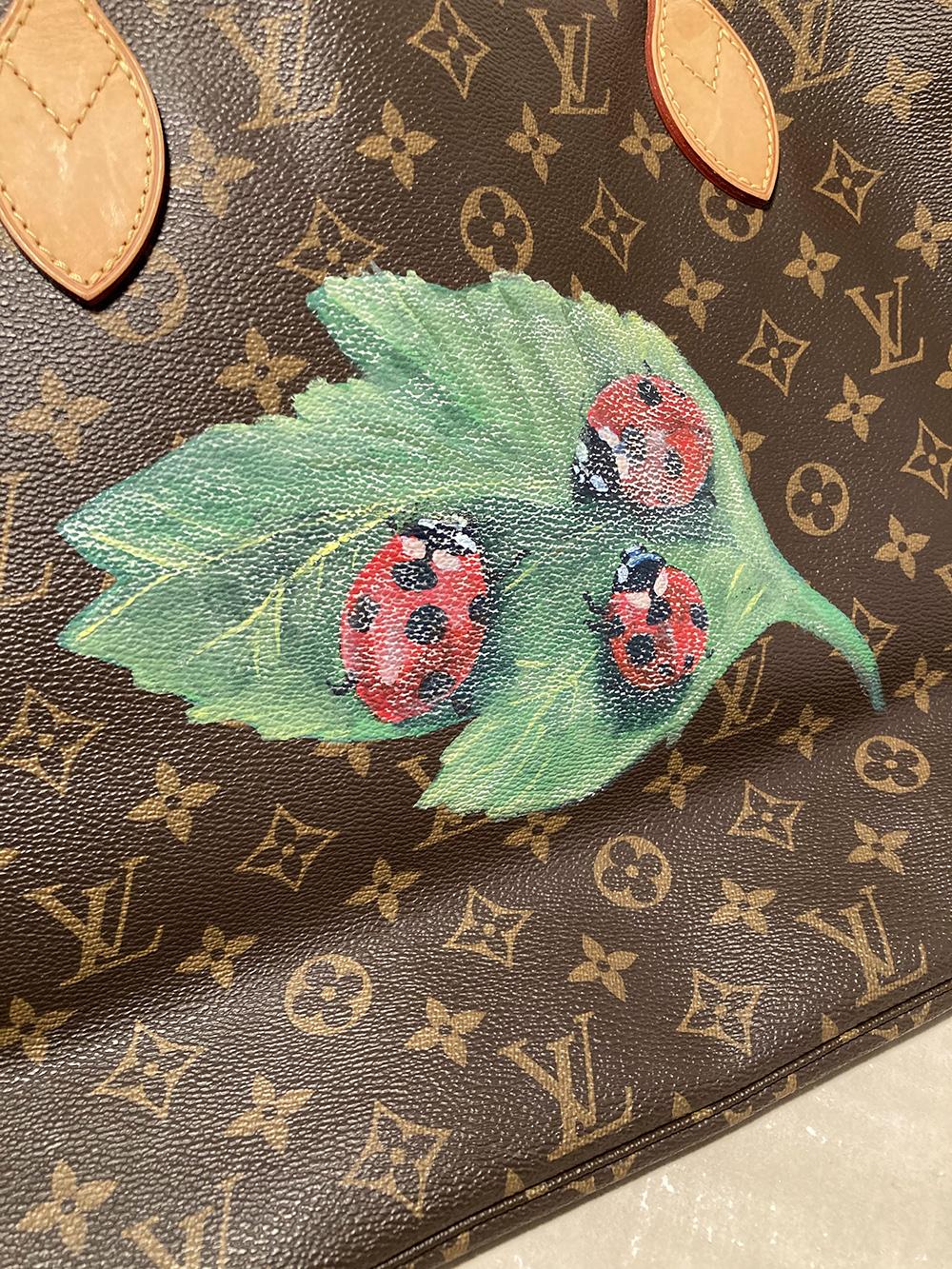 Louis Vuitton Handgemalte Marienkäfer Neverfull MM Tote 6