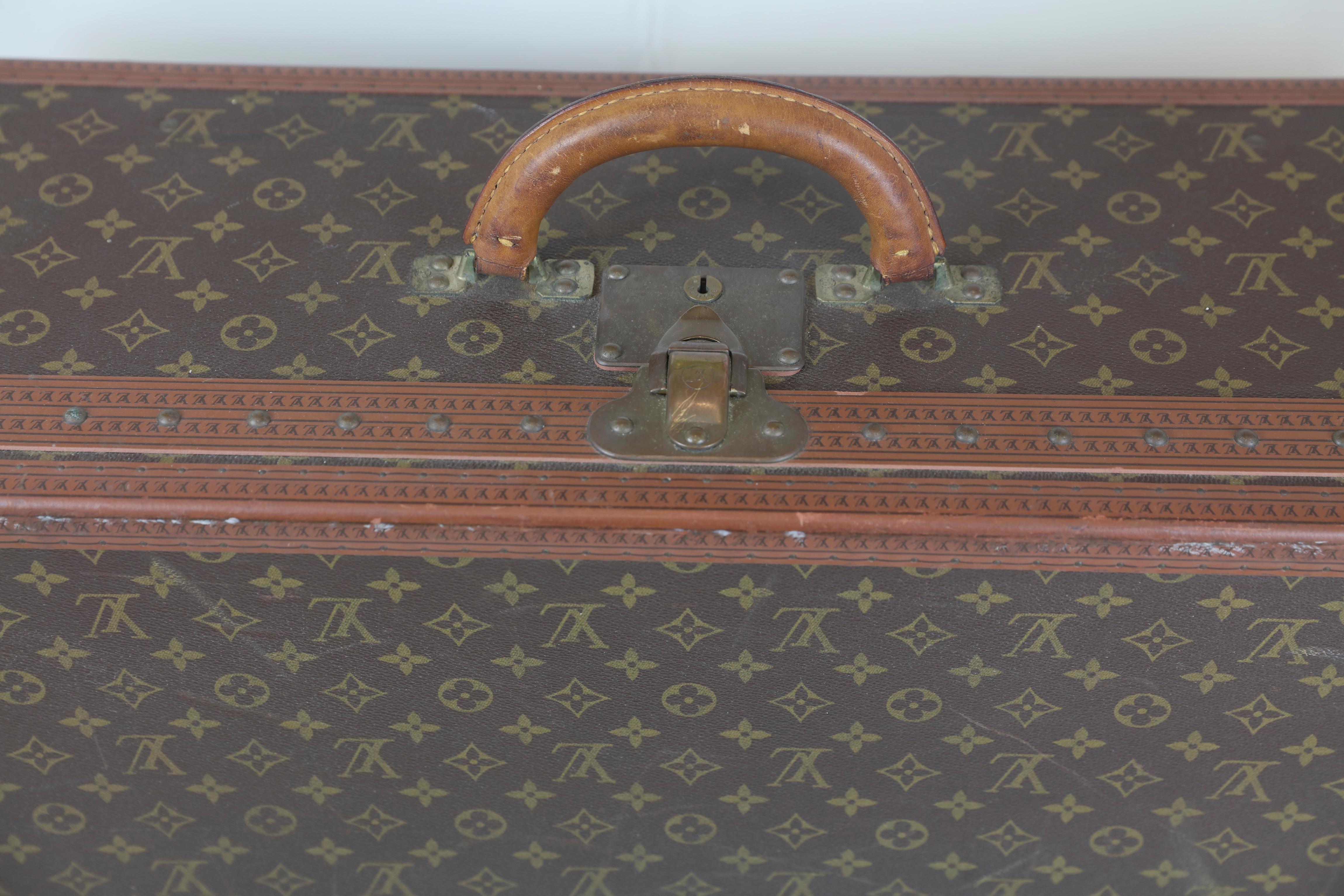 This is a beautiful piece of Louis Vuitton luggage perfect for home decor or your next adventure. It measures 31.5 x 20.5 x 10.5 inches. 