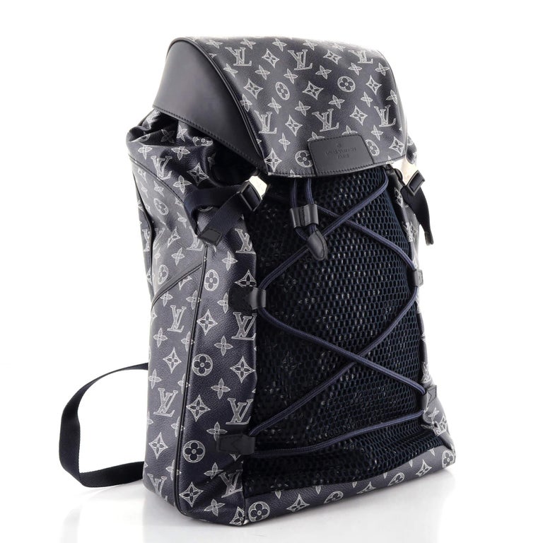 Louis Vuitton Backpack review/ What's in my LV bag Randonee #LVbackpack  #vintagelv #whatsinmybag 