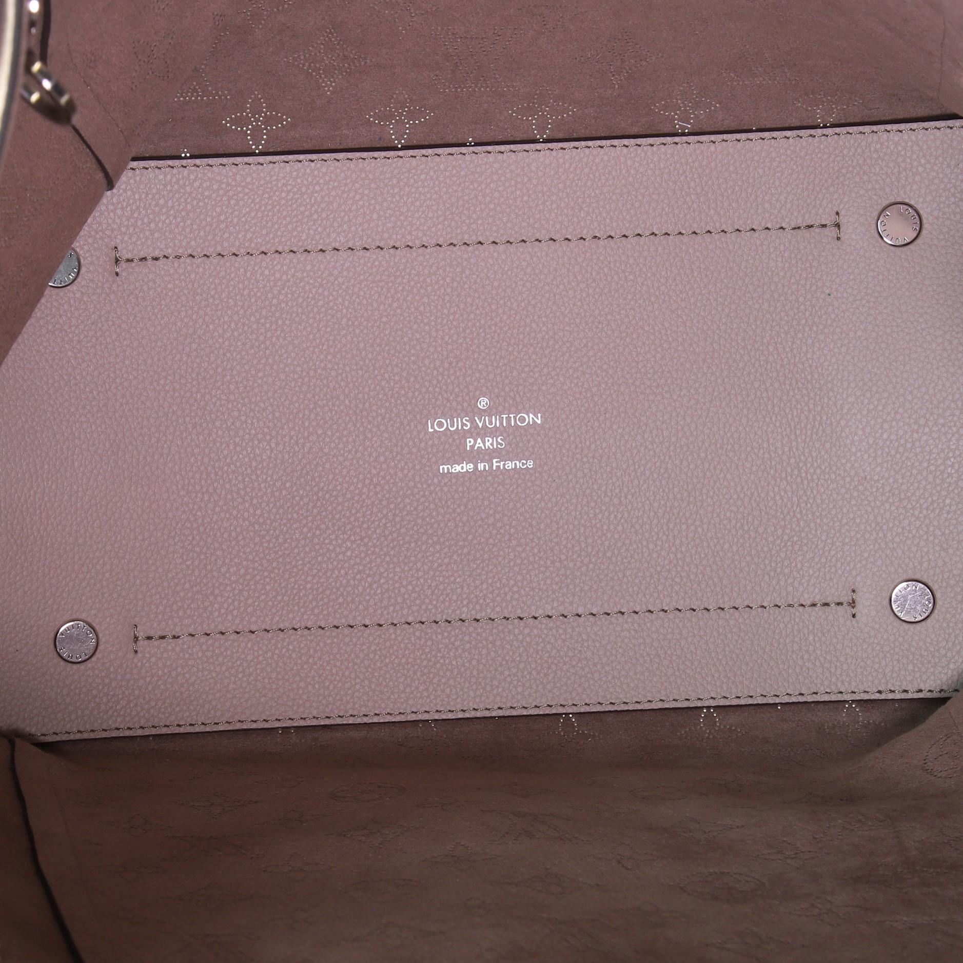Louis Vuitton Hina Handbag Mahina Leather MM In Good Condition In NY, NY