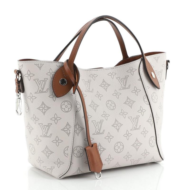 hina louis vuitton