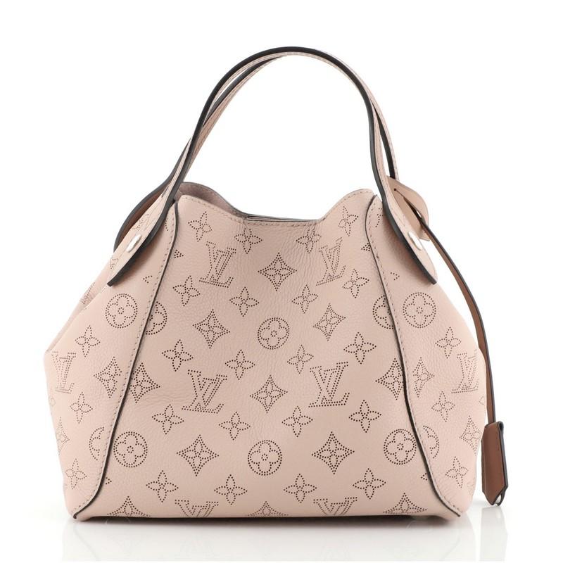Louis Vuitton Borsa Hina in pelle Mahina PM In condizioni buone a NY, NY