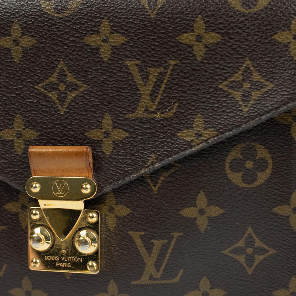 LOUIS VUITTON, Hobo Metis in brown monogram canvas 4