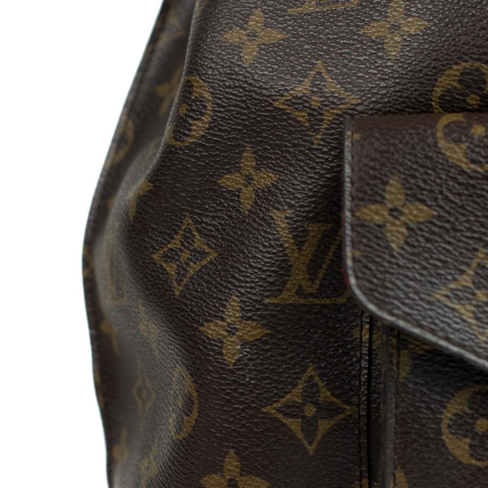 LOUIS VUITTON, Hobo Metis in brown monogram canvas 5