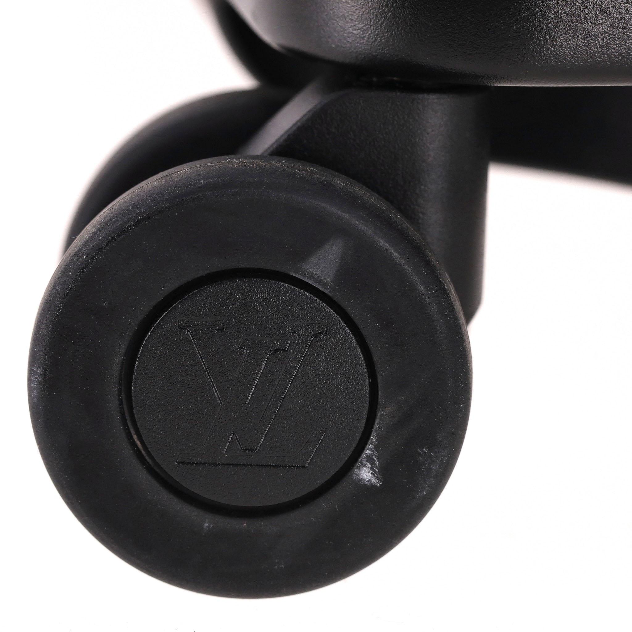 Louis Vuitton Horizon 55 Monogram Suitcase 4