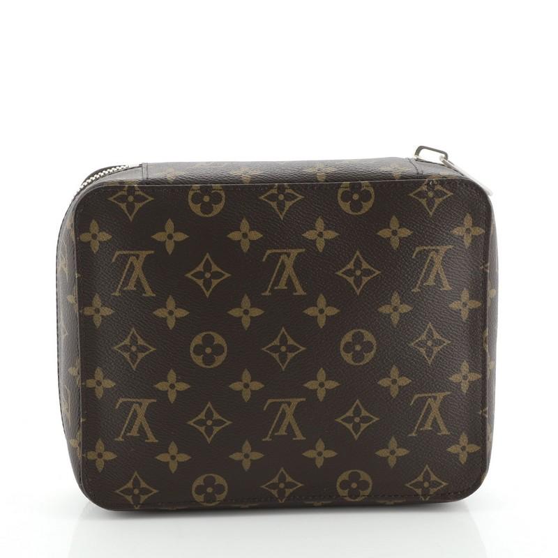 Louis Vuitton Horizon Accessories Pouch Monogram Canvas In Good Condition In NY, NY