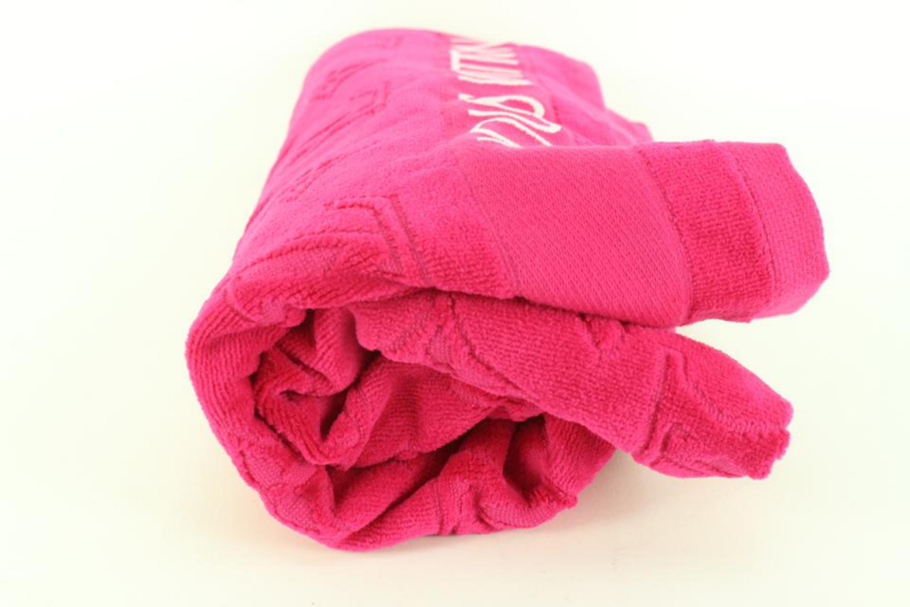 Women's or Men's Louis Vuitton Hot Pink Fuchsia LVacation Monogram Beach Towel 56LK55S