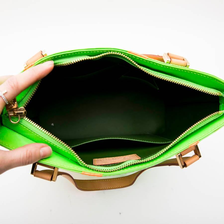 LOUIS VUITTON 'Houston' Bag in Fluo Green Monogram Patent Leather 7