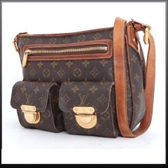 Louis Vuitton Hoxton Monogram Gm 230432 Brown Coated Canvas Messenger Bag