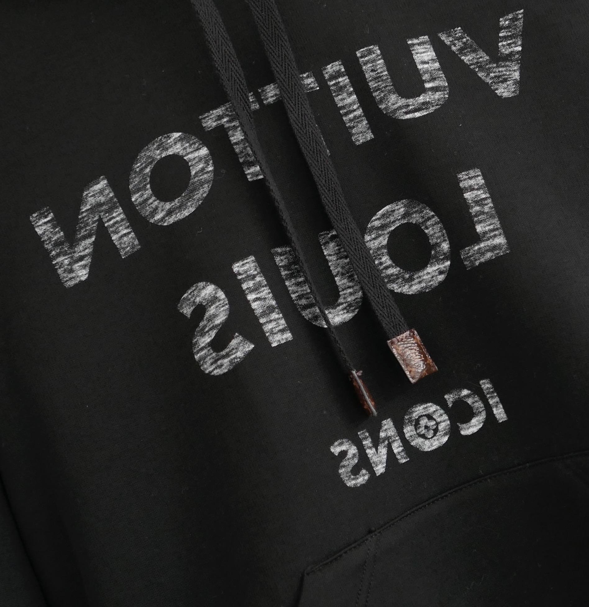  Louis Vuitton Icons Reverse Logo Sweatshirt In New Condition For Sale In London, GB