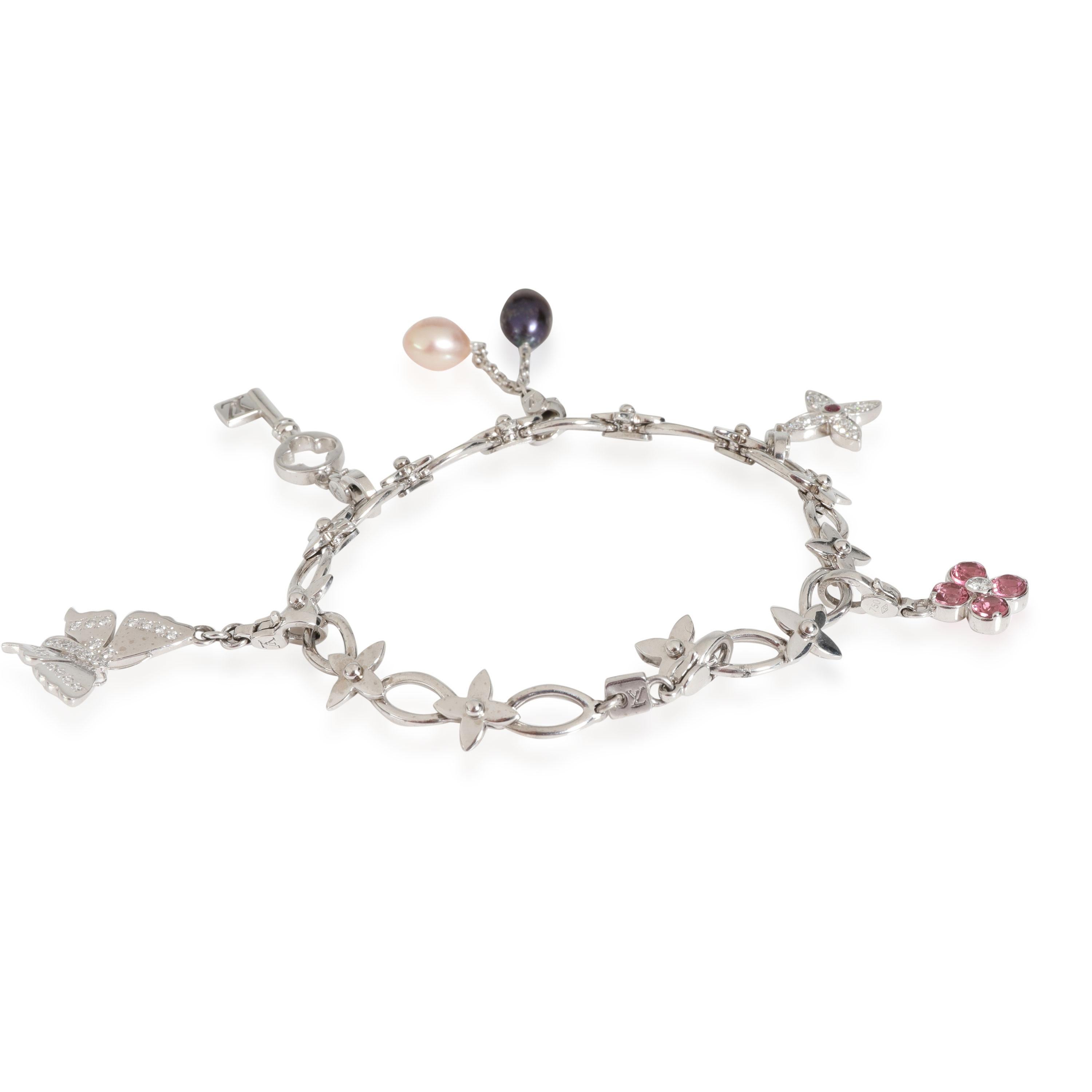 Louis Vuitton Idylle-Blumen-, Schmetterlings- und Schlüsselanhänger-Armband aus 18 Karat Weißgold

PRIMÄRE DETAILS
SKU: 104049
Auflistung Titel: Louis Vuitton Idylle Blüte, Schmetterling, Schlüssel-Charme-Armband in 18K Weißgold
Condit Beschreibung: