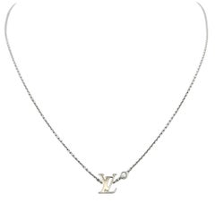 Louis Vuitton Idylle Blossom Diamond Pendant Necklace in 18 Karat White Gold