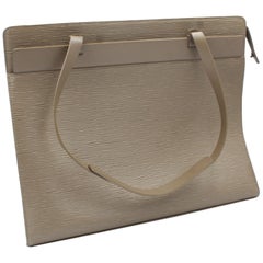 Louis Vuitton in grey épi leather handbag