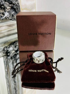Louis Vuitton Inclusion Lucite 'LV' Logo Ring