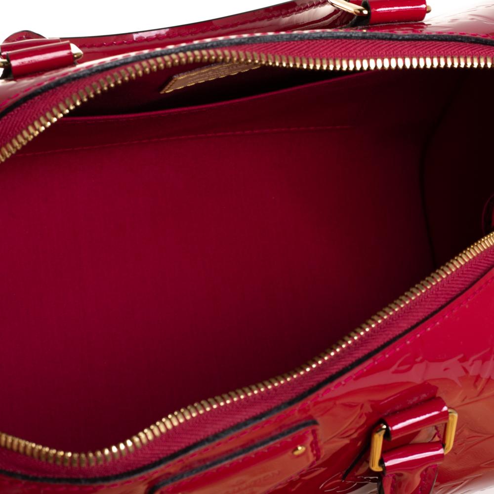 Louis Vuitton Indian Rose Monogram Vernis Montana Bag In Good Condition In Dubai, Al Qouz 2