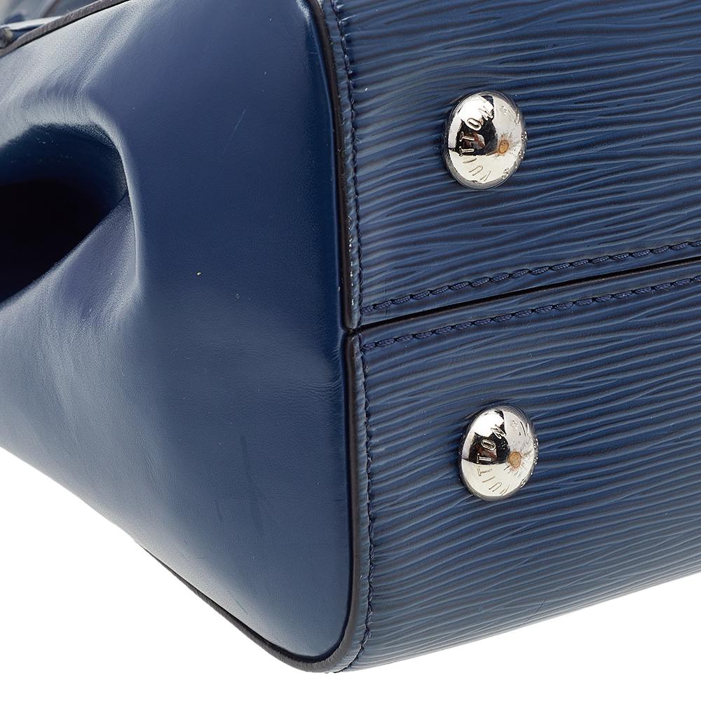 Louis Vuitton Indigo Epi Leather Cluny MM Bag 4