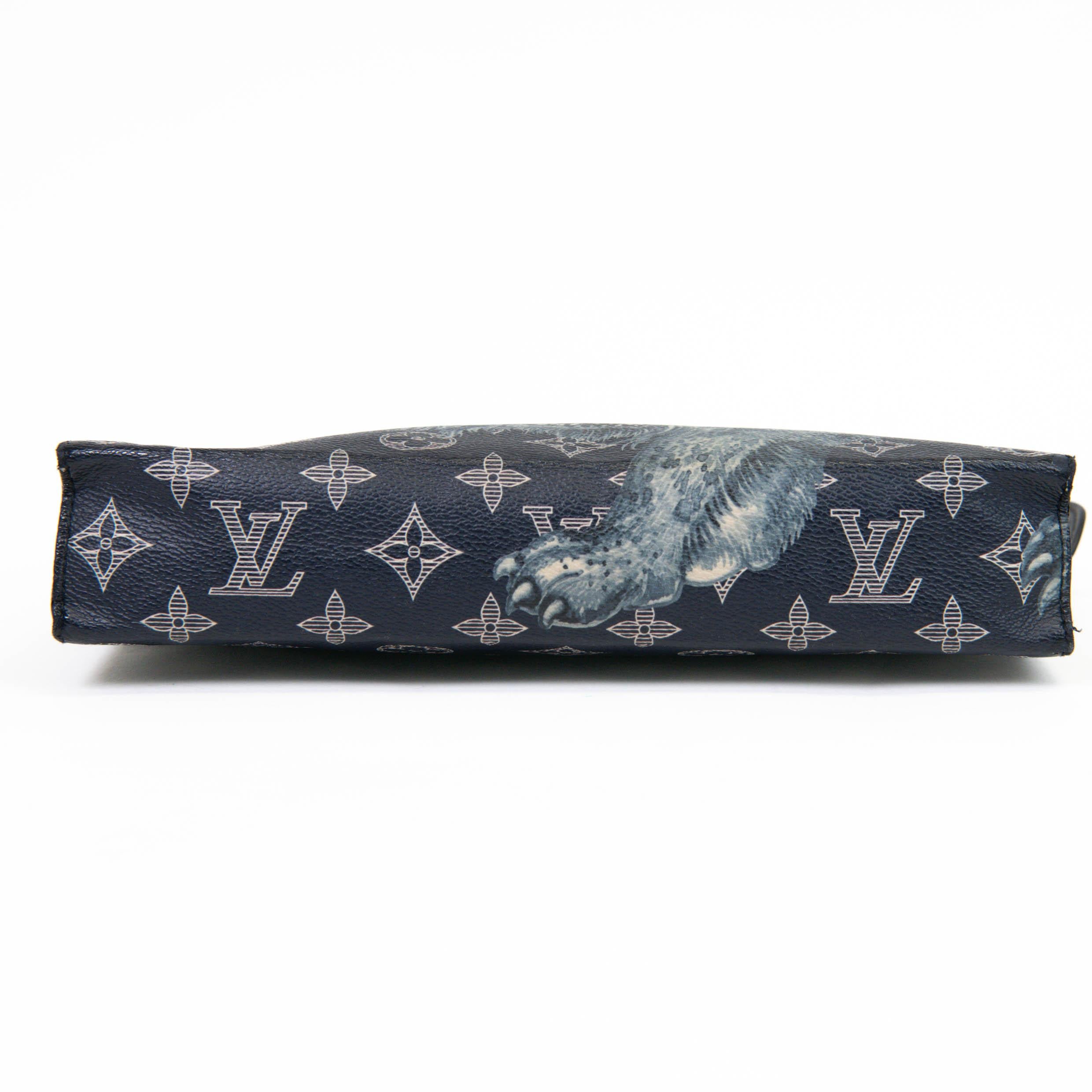 Women's or Men's Louis Vuitton Ink Blue Savane Monogram Chapman Lion Pochette Voyage MM