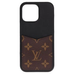 Louis Vuitton iPhone 16 Pro Max Pallas Bumper Monogram Canvas & Leder Tasche