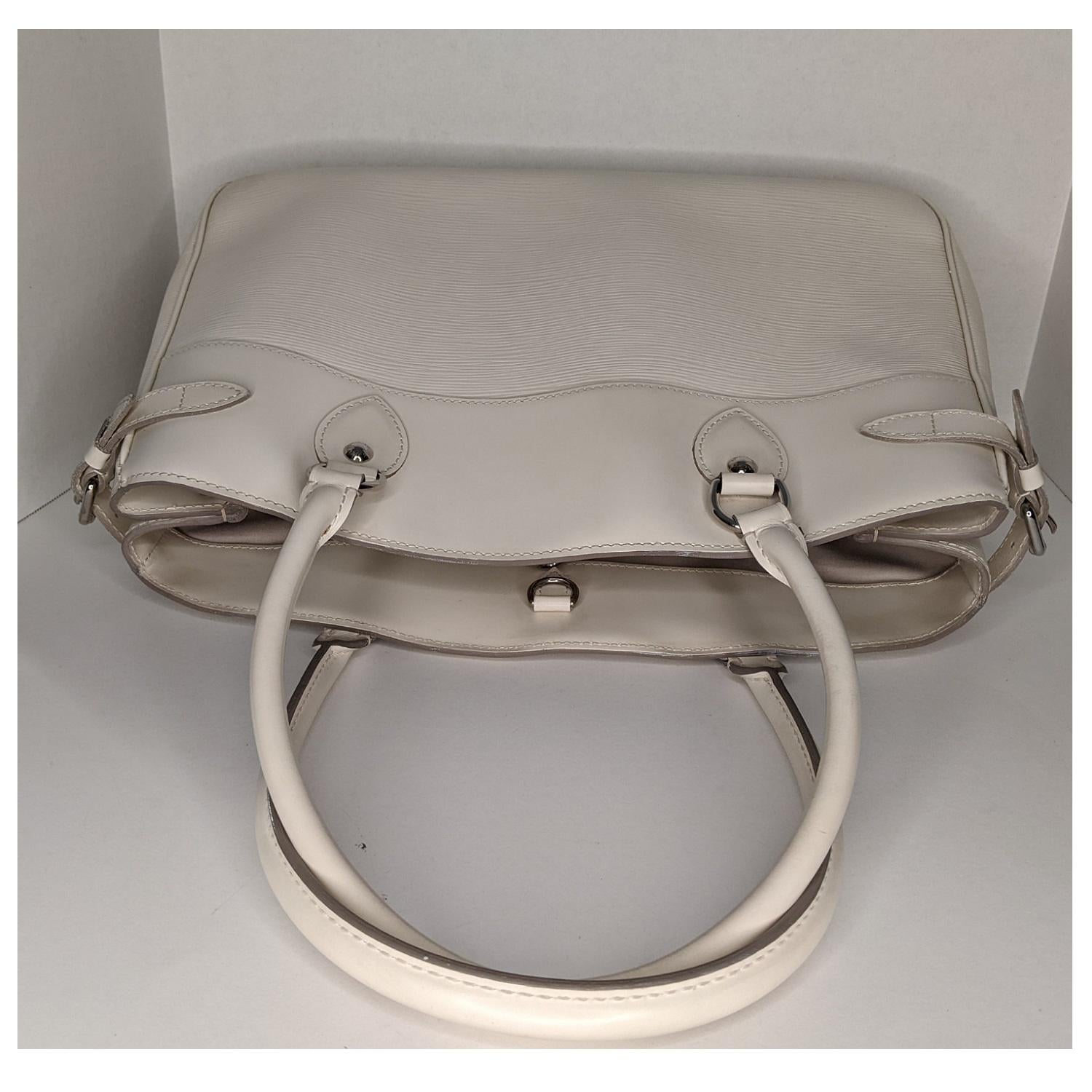 Gray Louis Vuitton Ivorie EPI Leather Passy GM Handbag Satchel For Sale