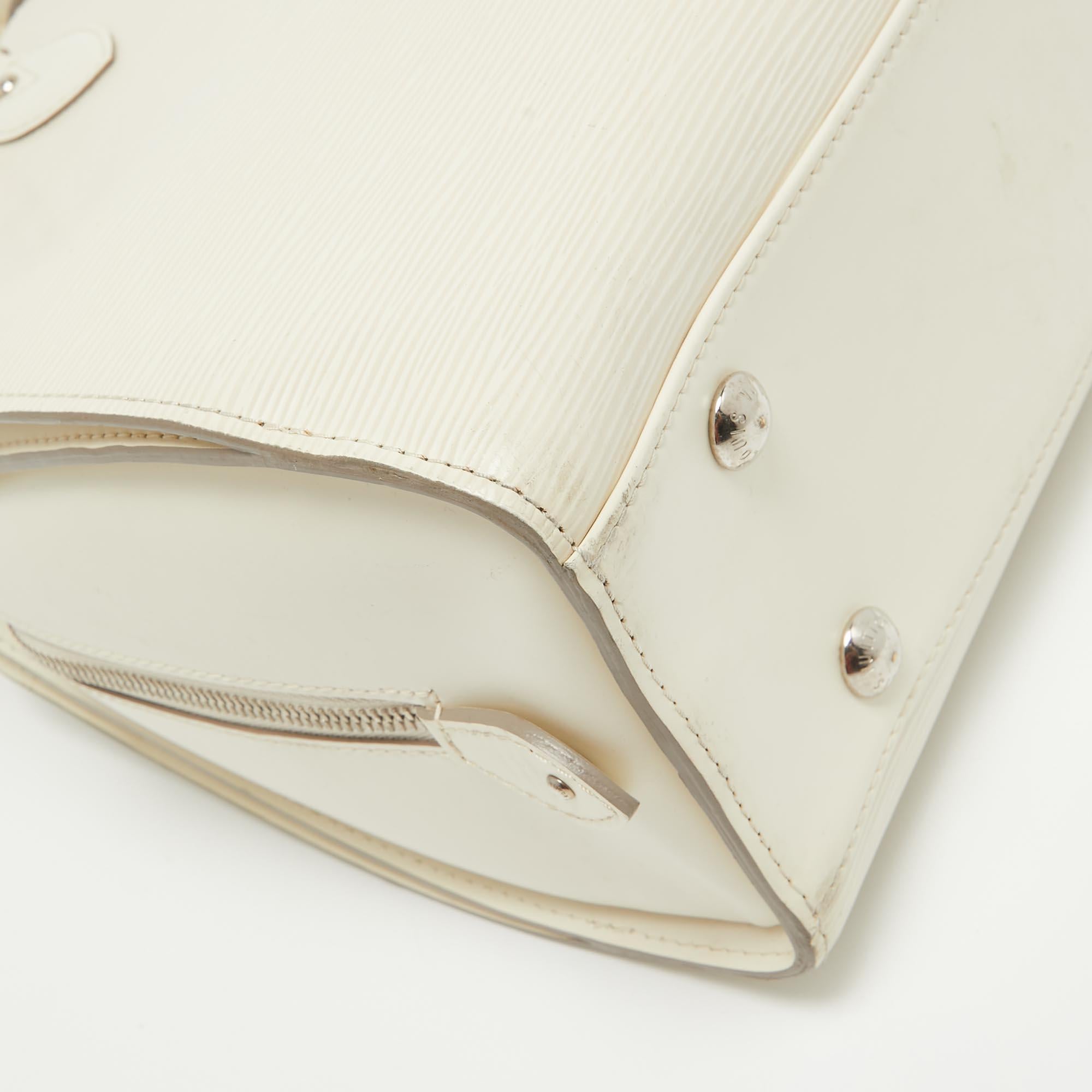Women's Louis Vuitton Ivorie Epi Leather Pont Neuf GM Bag For Sale