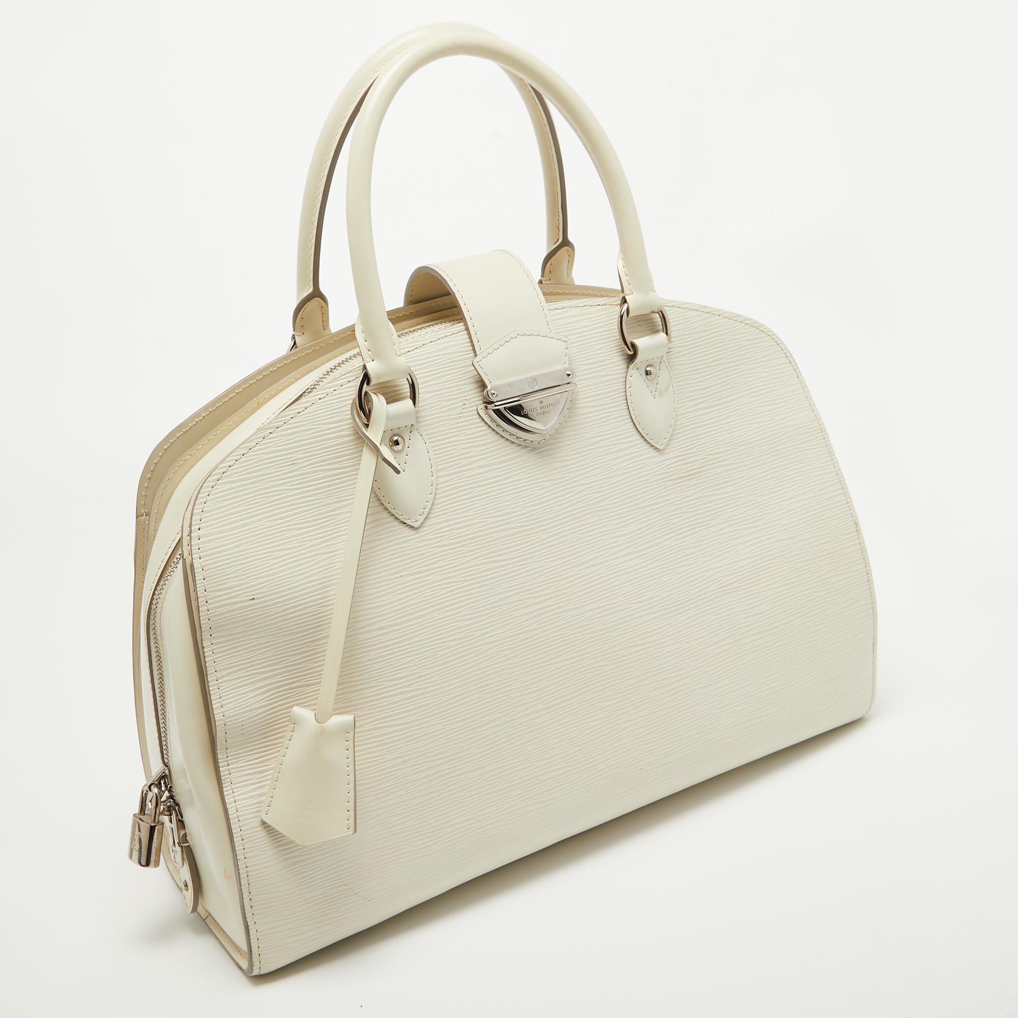 Louis Vuitton Ivorie Epi Leather Pont Neuf GM Bag For Sale 3
