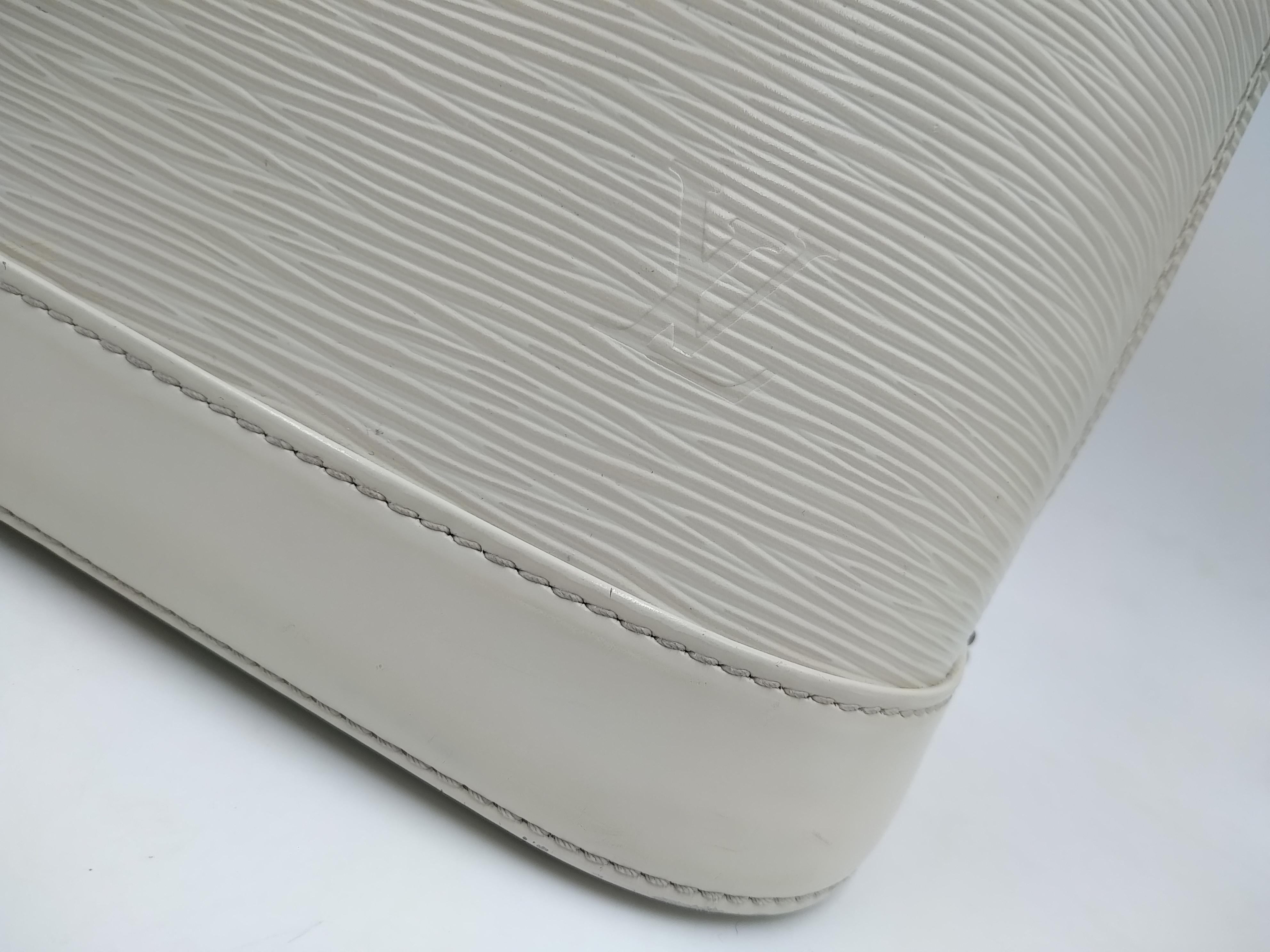 Gray Louis Vuitton Ivory Epi Leather Alma PM Bag For Sale