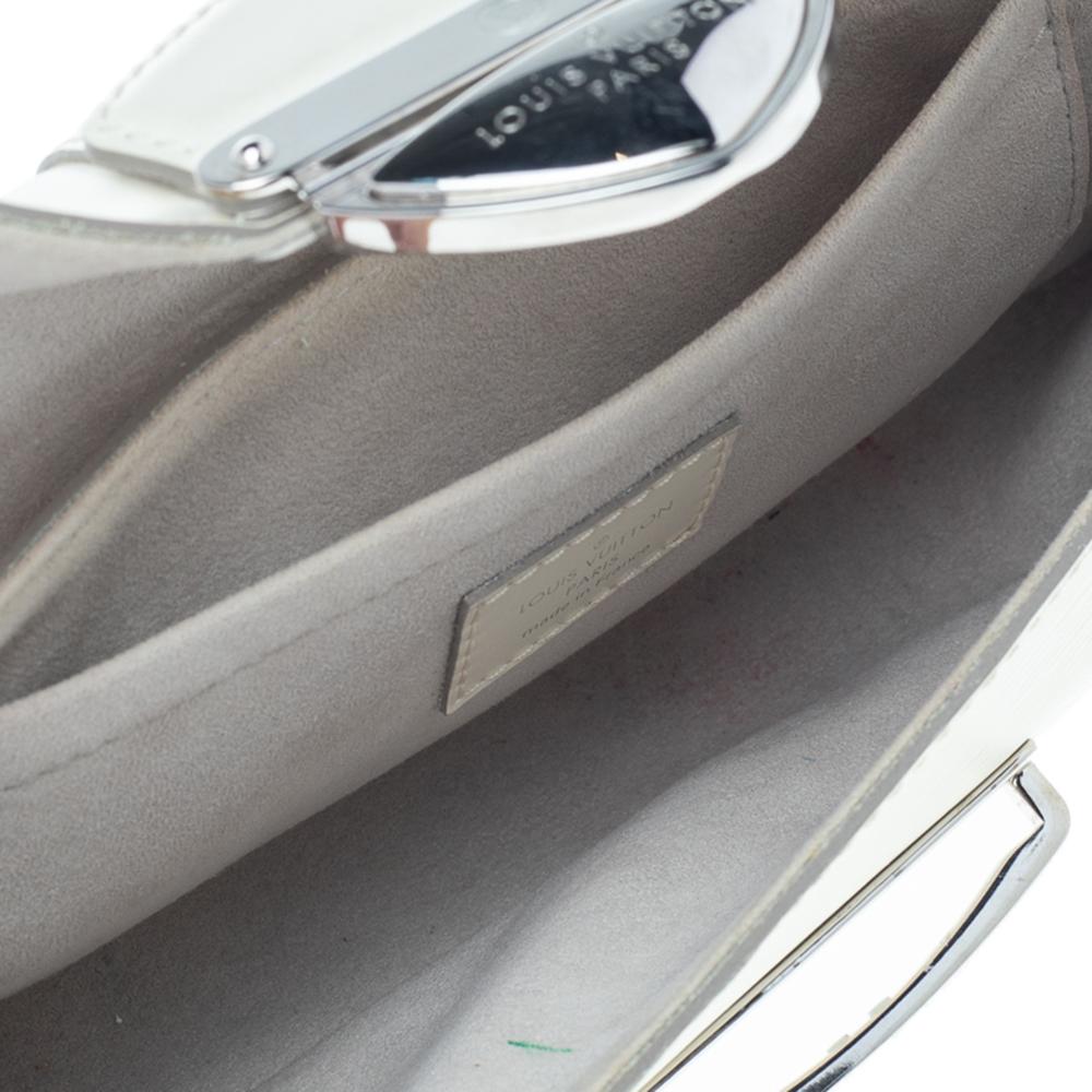 Louis Vuitton Ivory Epi Leather Montaigne Clutch Bag In Good Condition In Dubai, Al Qouz 2