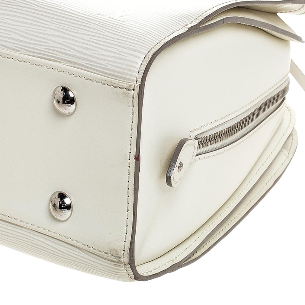 Women's Louis Vuitton Ivory Epi Leather Pont Neuf GM Bag
