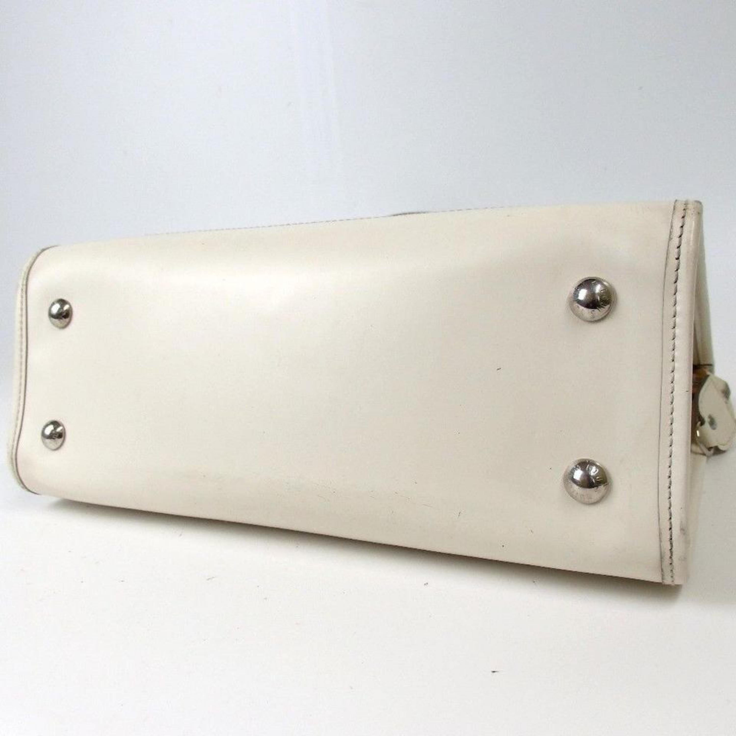 Louis Vuitton Ivory Epi Madeleine Gm 867517 White Leather Shoulder Bag For Sale 6