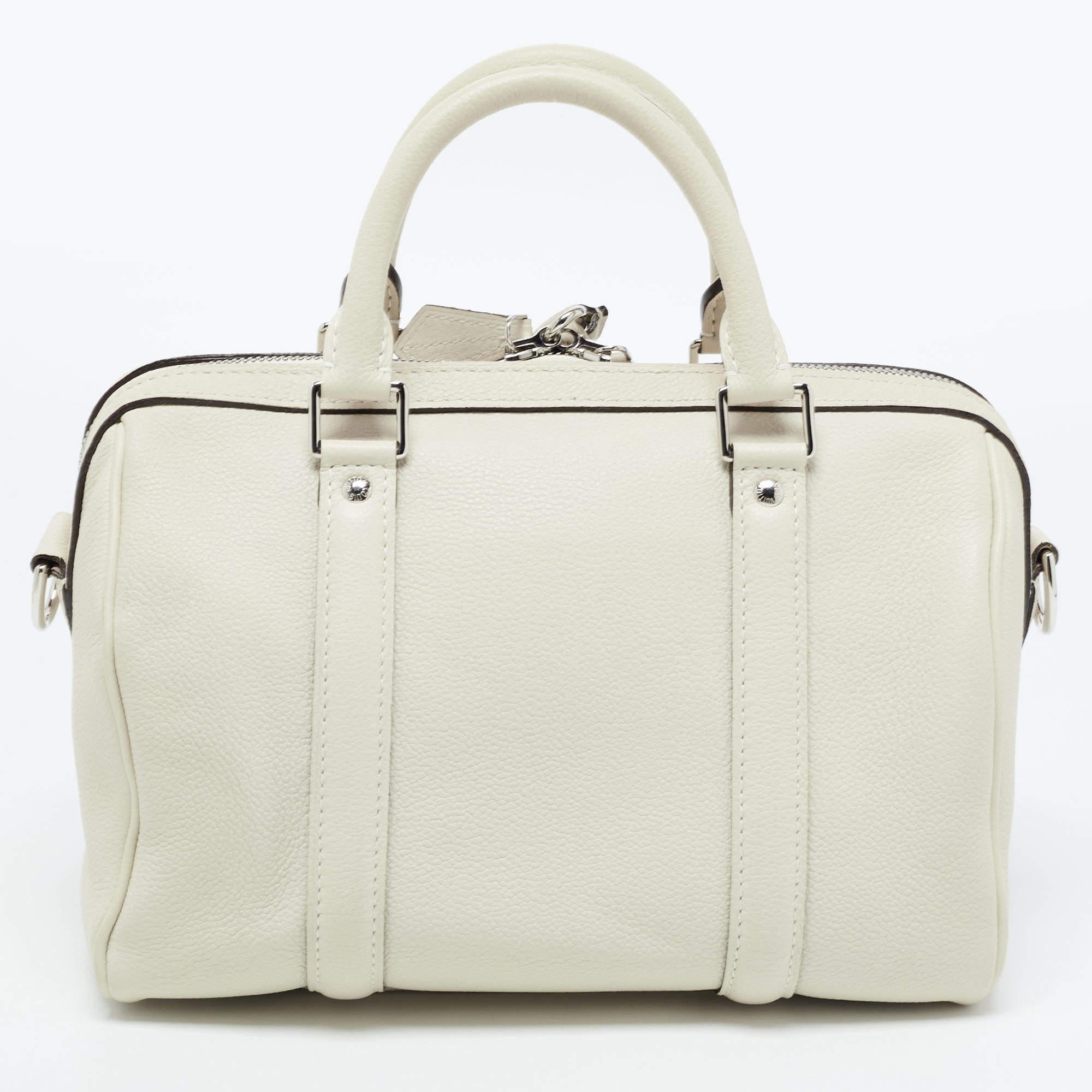 Named after Academy Award-winning screenwriter Sofia Coppola, this SC bag by Louis Vuitton has a shape similar to the Speedy and Keepall. The bag has been well-crafted from leather to endure and well-designed to grace you with style. It has a