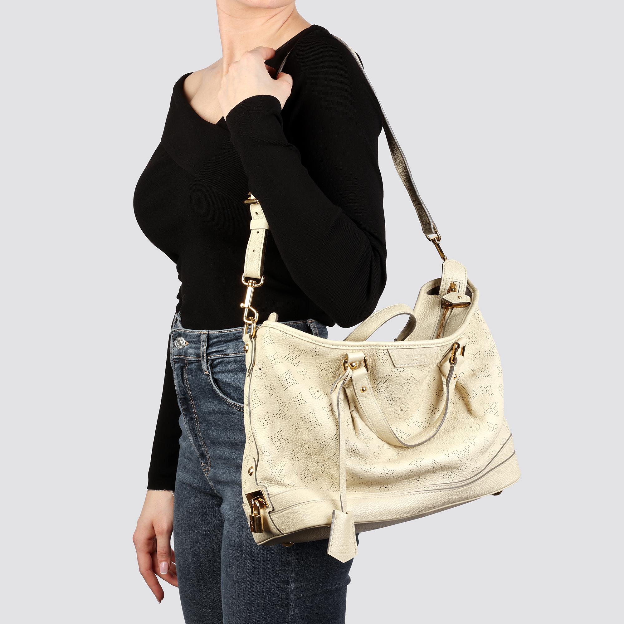 LOUIS VUITTON Ivory Perforated Mahina Leather Stellar PM 8