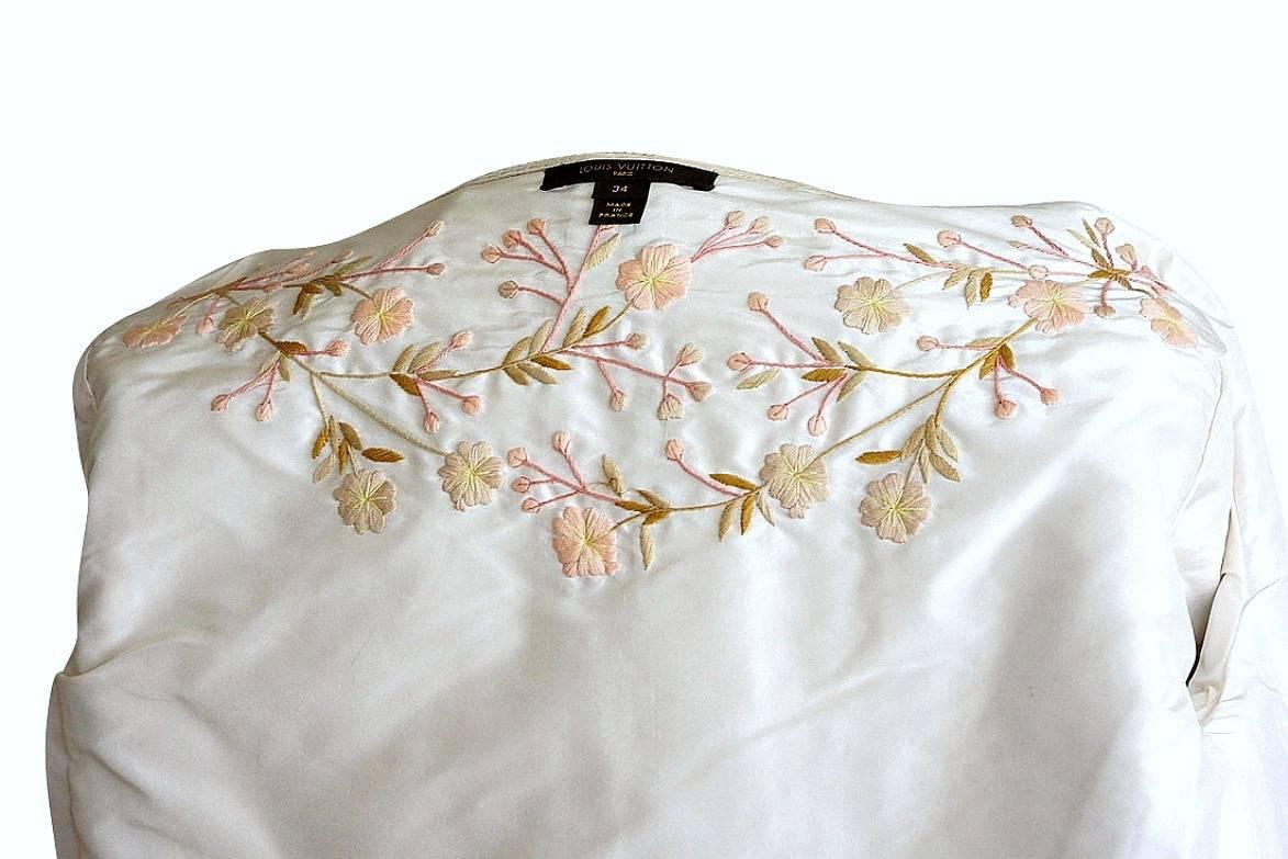 Women's Louis Vuitton Jacket Gold Brocade Beautiful Fabric and Details 34 / 4  For Sale