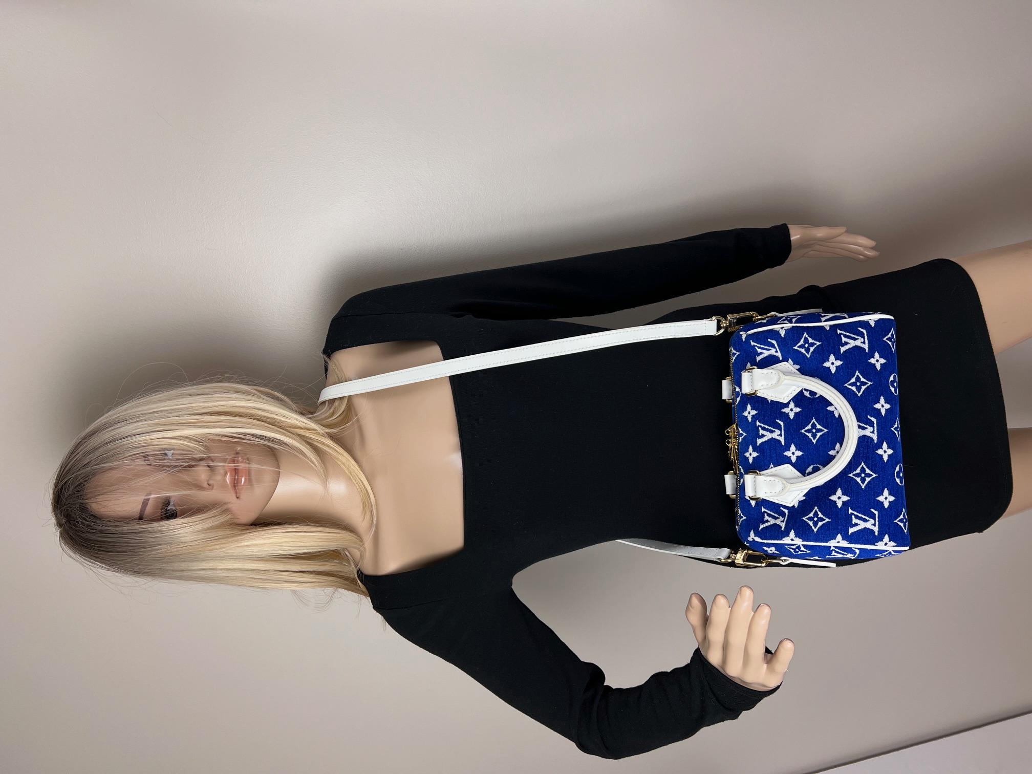Women's Louis Vuitton Jacqard Velvet Speedy 20 Bandouliere Blue Crossbody Bag For Sale